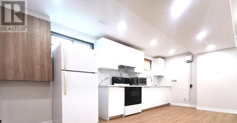 119 Shawnee Circle, Toronto, ON, M2H 2X9 - 3
