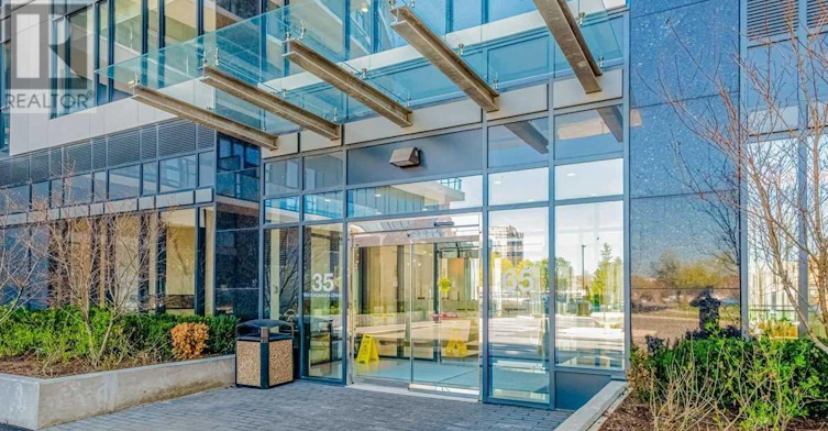 609-65 Watergarden Drive, Mississauga, ON, L5R 0G9 - 2