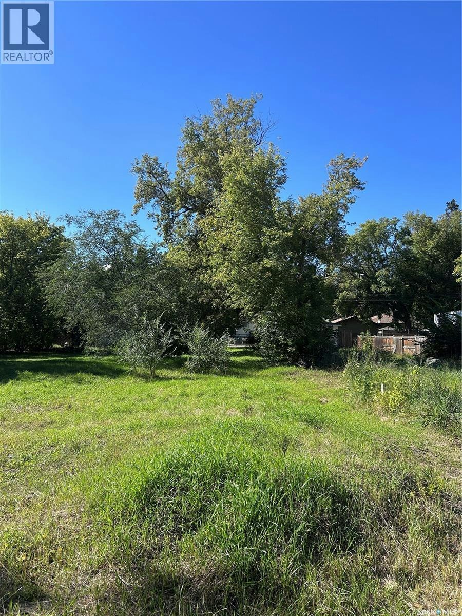 429 R Avenue S, Saskatoon, SK, S7M 2Z4