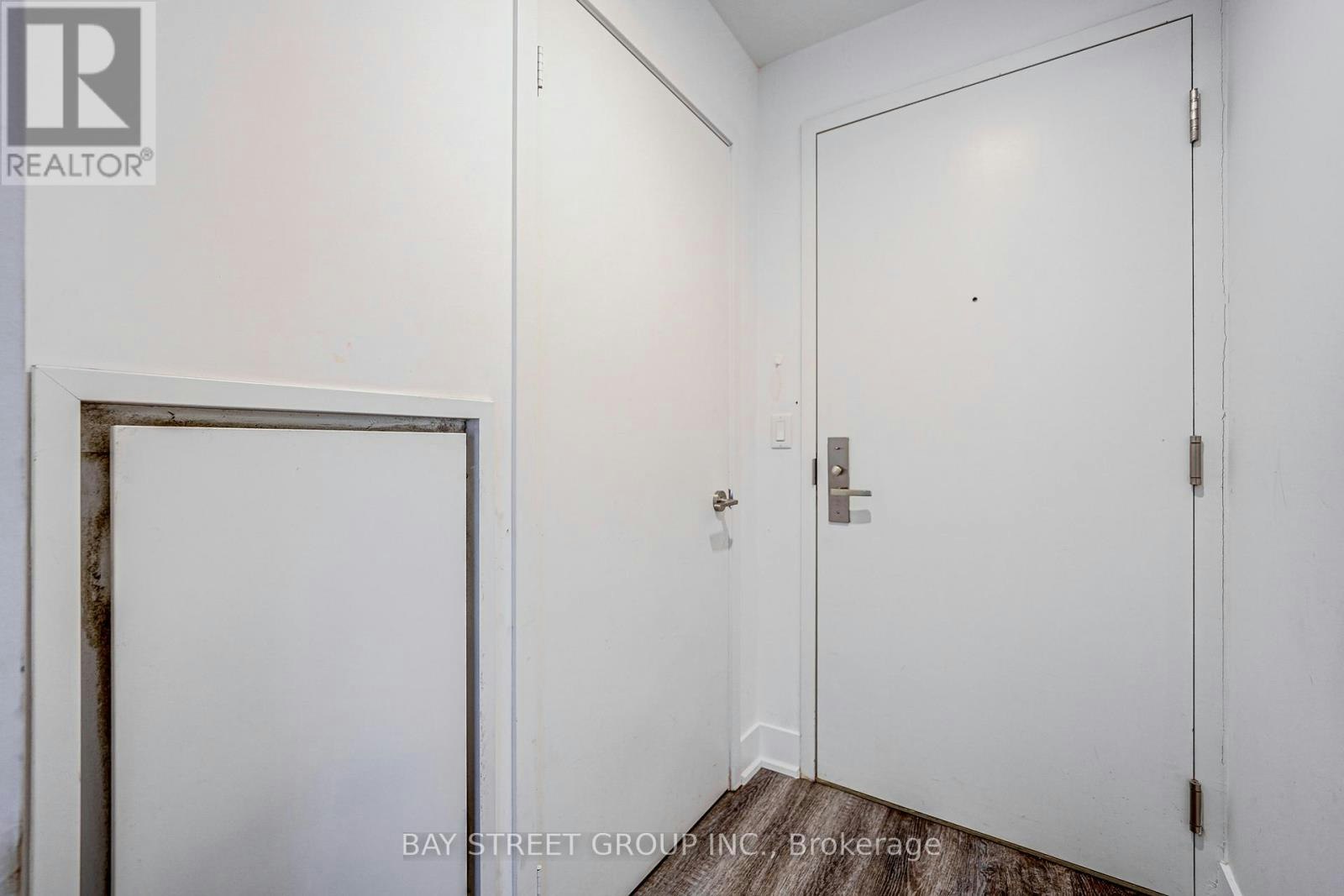 609-75 St Nicholas Street, Toronto, ON, M4Y 0A5 - 6