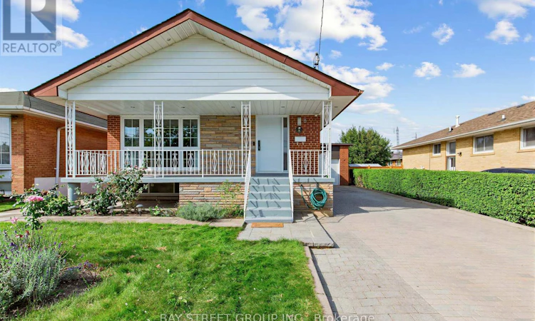 8 Amethyst Road