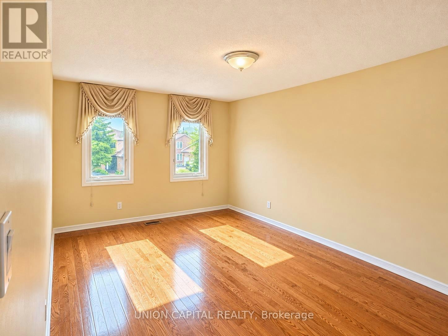 21 Strawberry Hills Drive, Toronto, ON, M1V 3X9 - 19