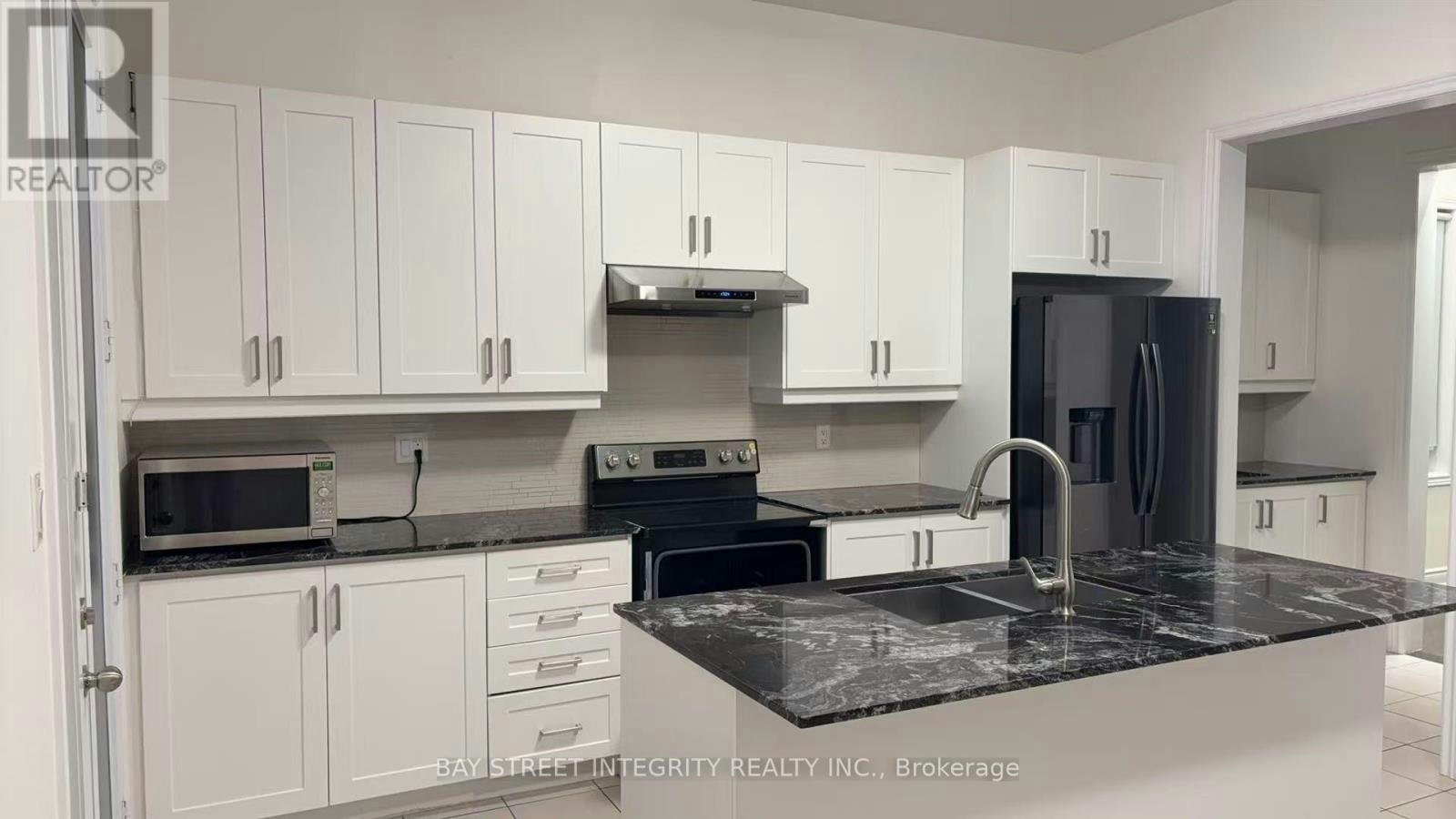 61 Cannes Avenue, Vaughan, ON, L4H 4P8 4