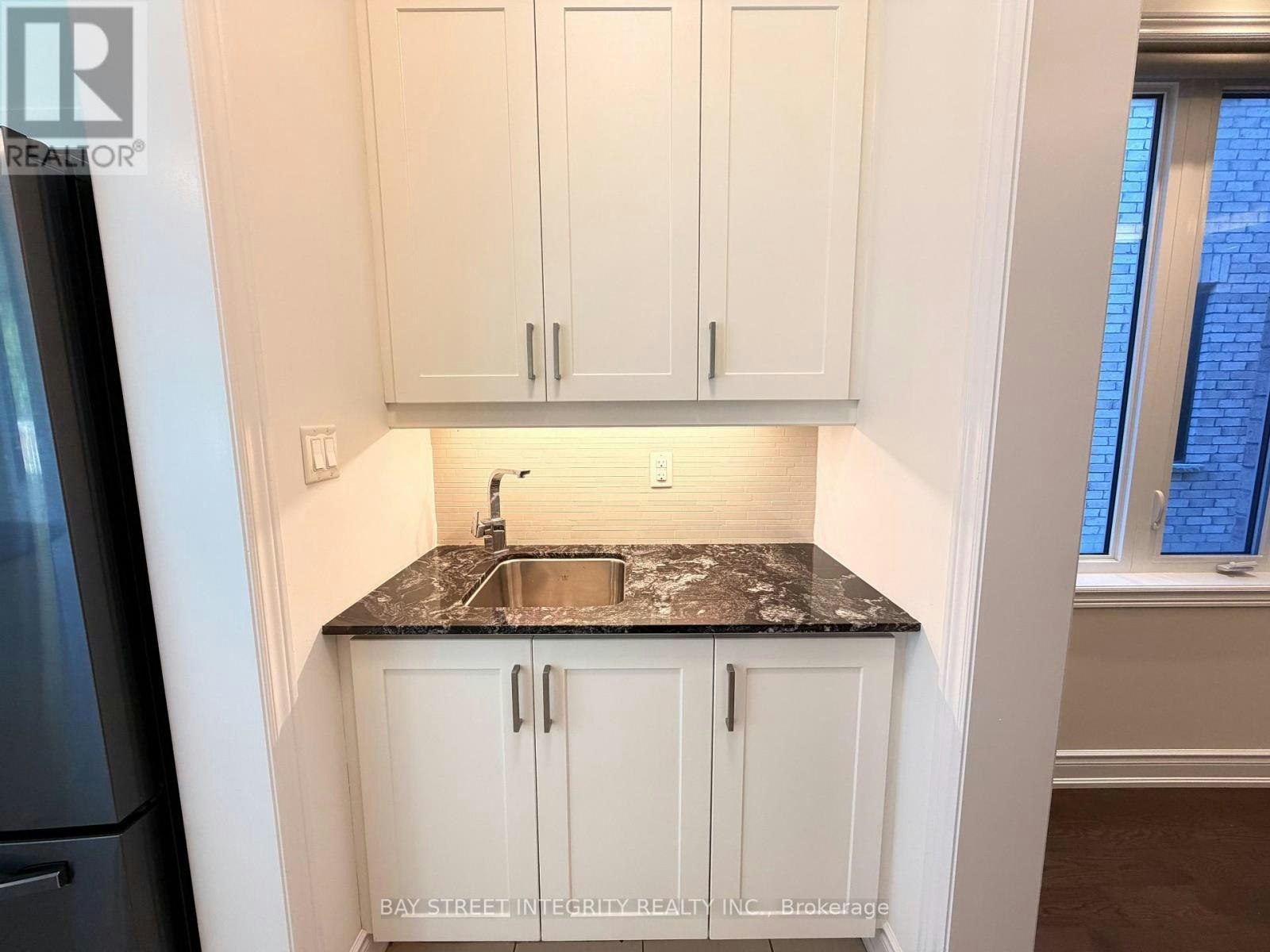 61 Cannes Avenue, Vaughan, ON, L4H 4P8 - 8