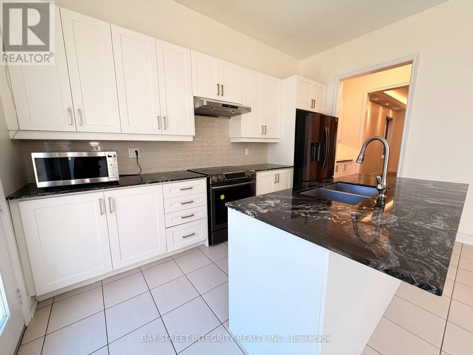 61 Cannes Avenue, Vaughan, ON, L4H 4P8 - 7