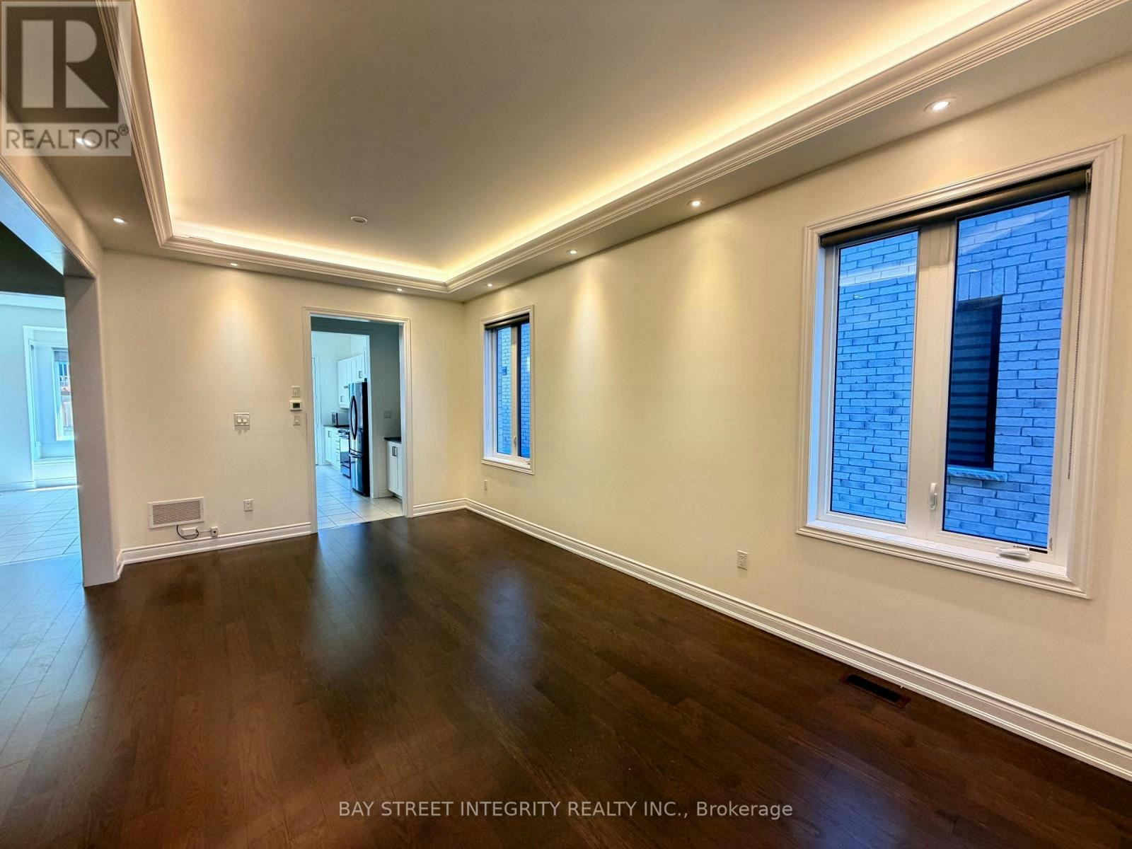 61 Cannes Avenue, Vaughan, ON, L4H 4P8 - 2