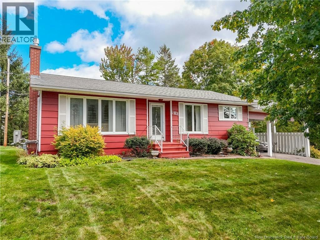 582 Broad Street, Fredericton, NB, E3A 2L8