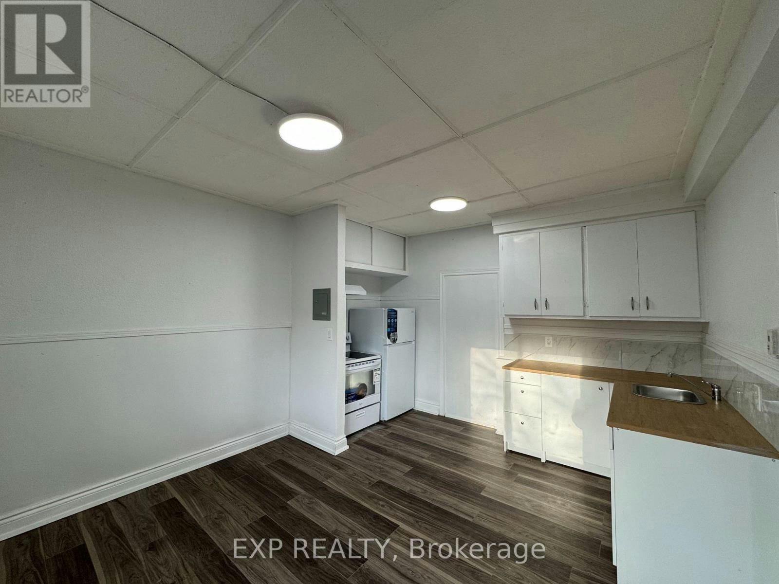 19 Loyer Street, Ottawa, ON, K1L 5V9 - 4