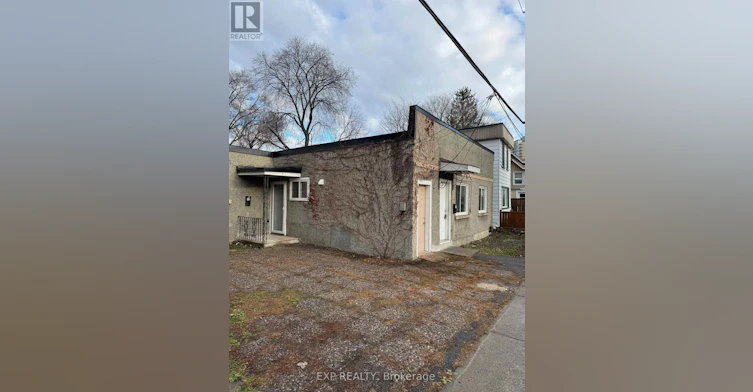 19 Loyer Street, Ottawa, ON, K1L 5V9