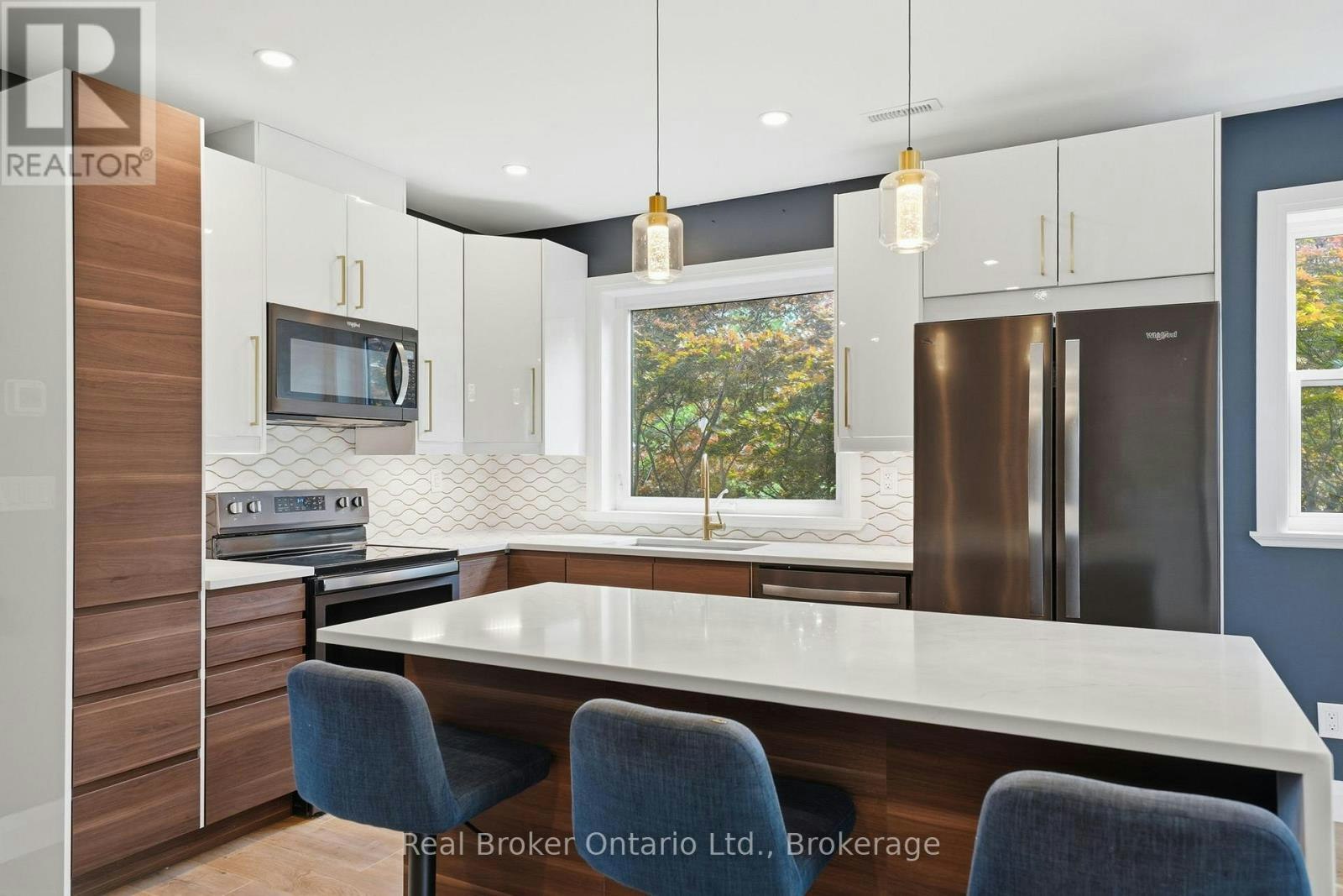 2-58 Rosslyn Avenue N, Hamilton, ON, L8L 7P4