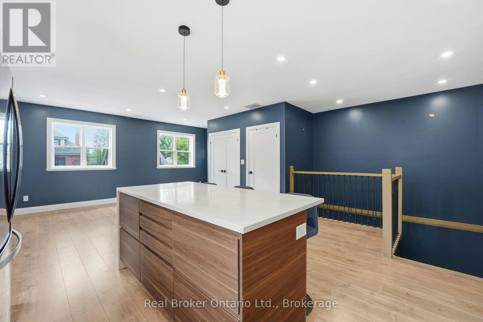 2-58 Rosslyn Avenue N, Hamilton, ON, L8L 7P4 - 11