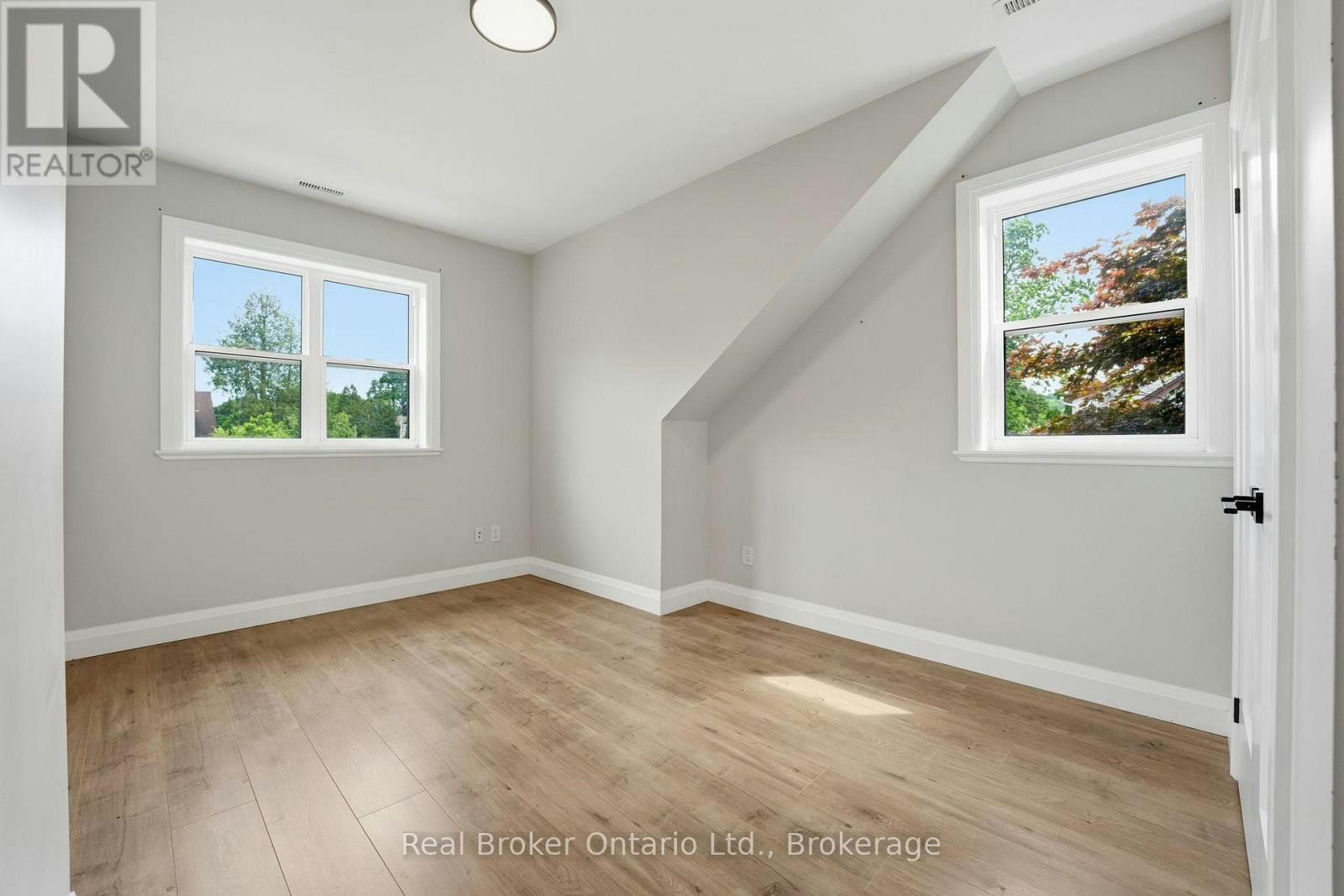2-58 Rosslyn Avenue N, Hamilton, ON, L8L 7P4 - 16
