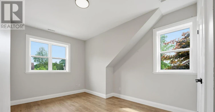 2-58 Rosslyn Avenue N, Hamilton, ON, L8L 7P4 - 16