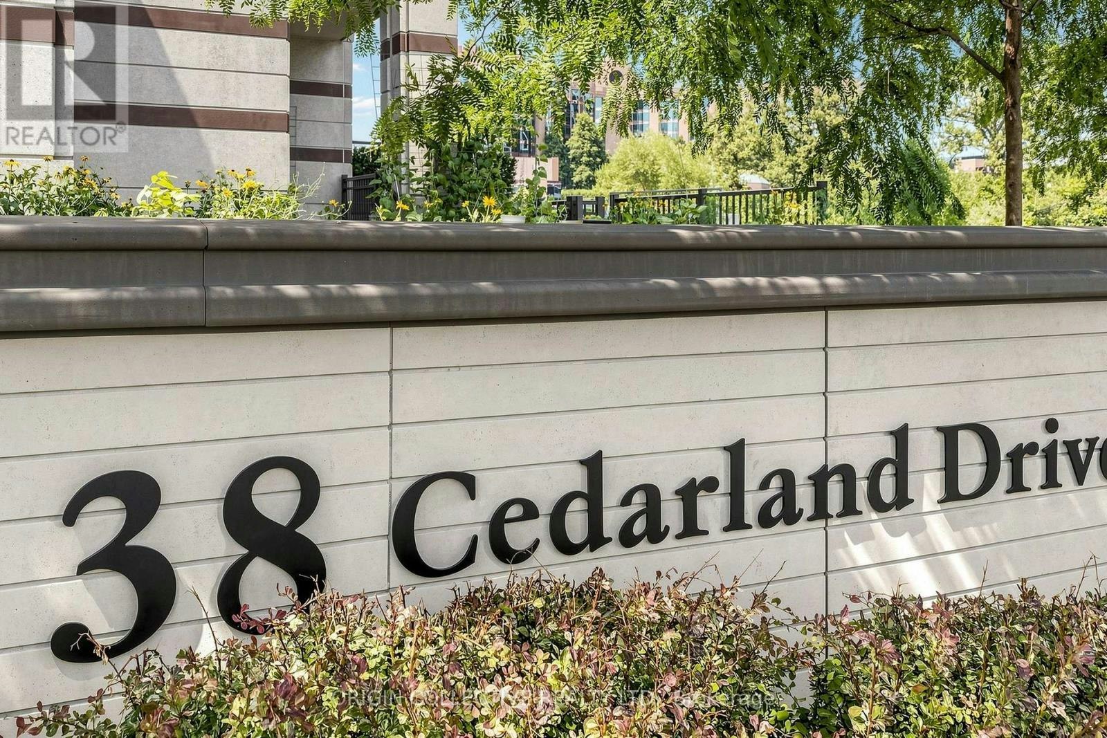 901-38 Cedarland Drive, Markham, ON, L6G 1C7 - 31