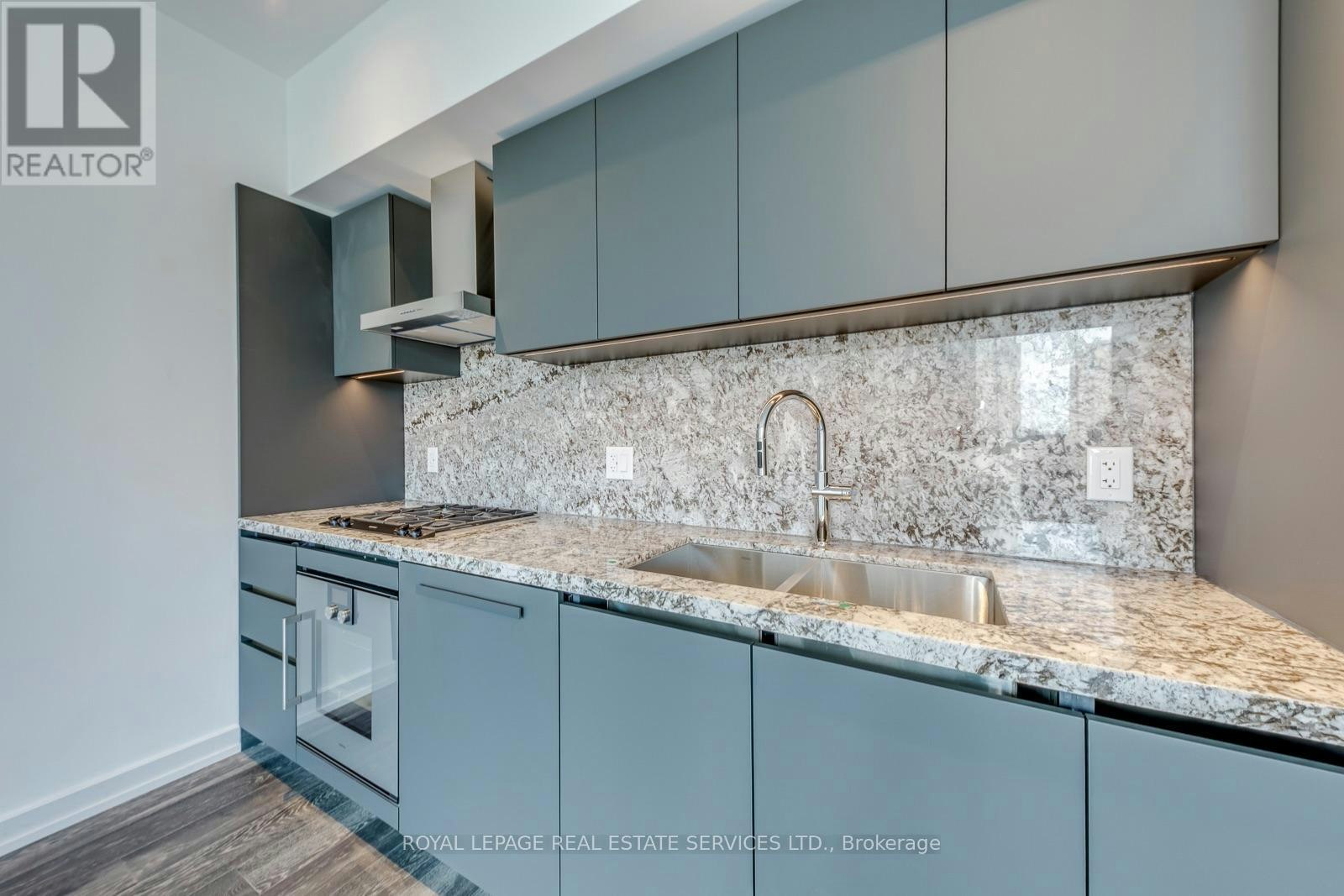 806-1315 Bay Street, Toronto, ON, M5R 2C4 - 13