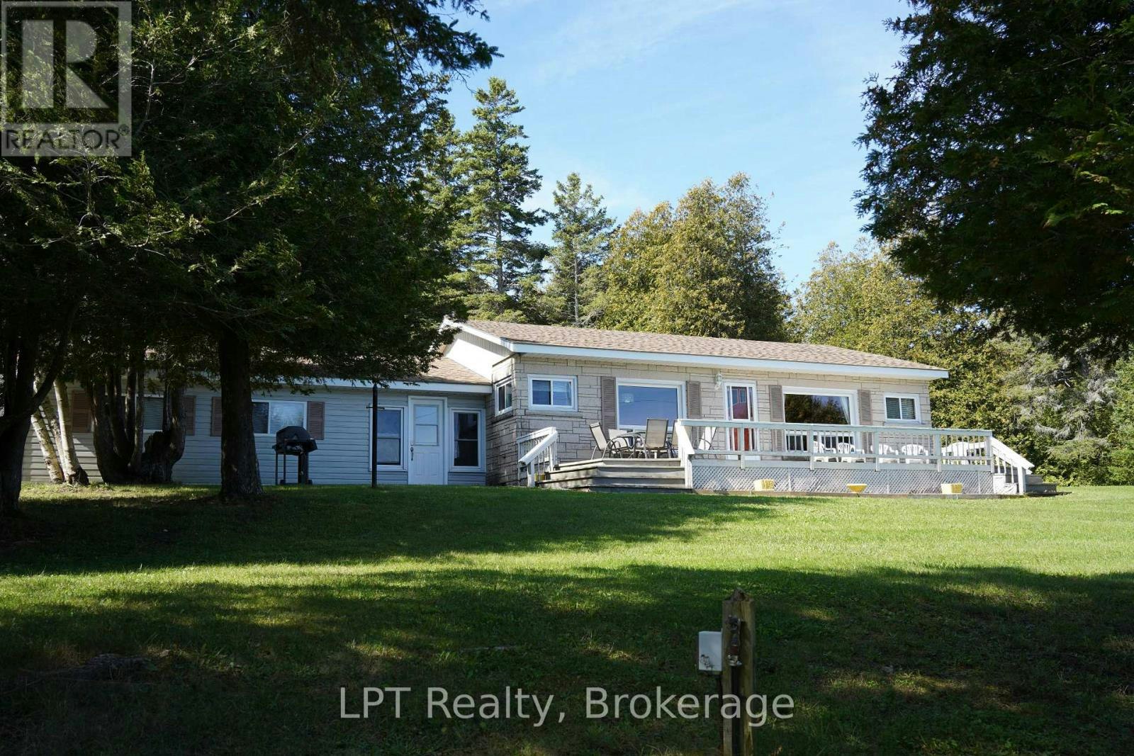 317 Isthmus Bay Road, Northern Bruce Peninsula, ON, N0H 1W0