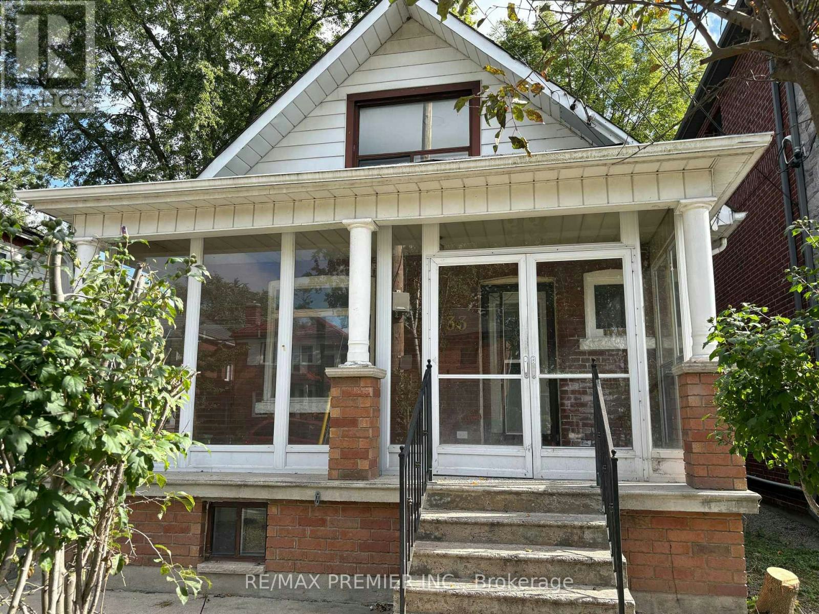 33 Royal York Road, Toronto, ON, M8V 2T3 - 2