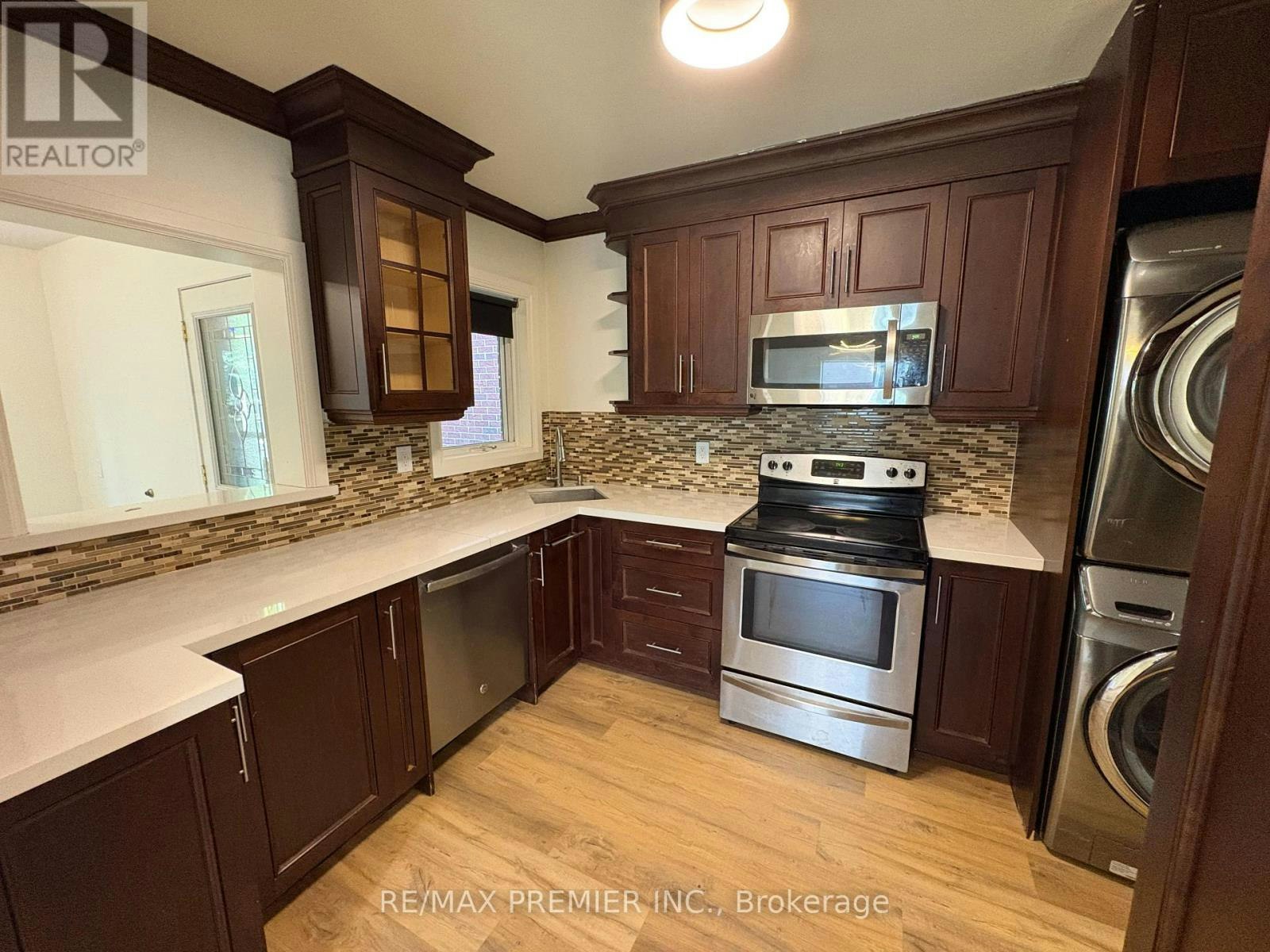 33 Royal York Road, Toronto, ON, M8V 2T3 - 3