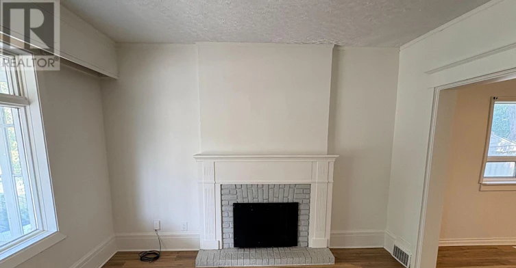 33 Royal York Road, Toronto, ON, M8V 2T3 - 5