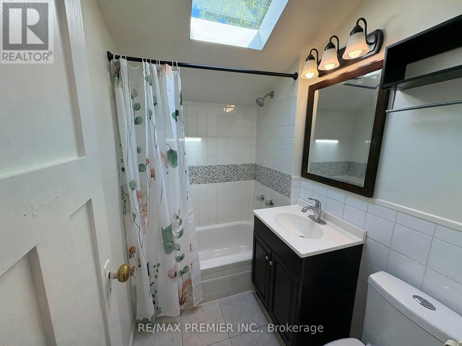33 Royal York Road, Toronto, ON, M8V 2T3 - 8