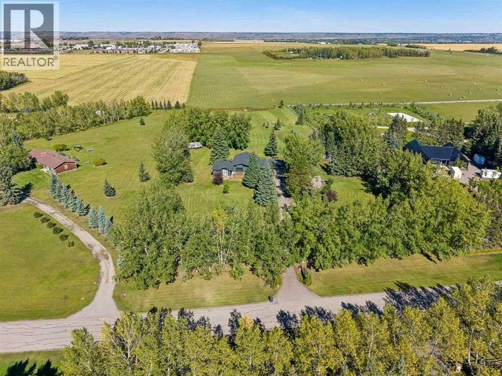 126 Huggard Road, Rural Rocky View County, AB, T3Z 2C3