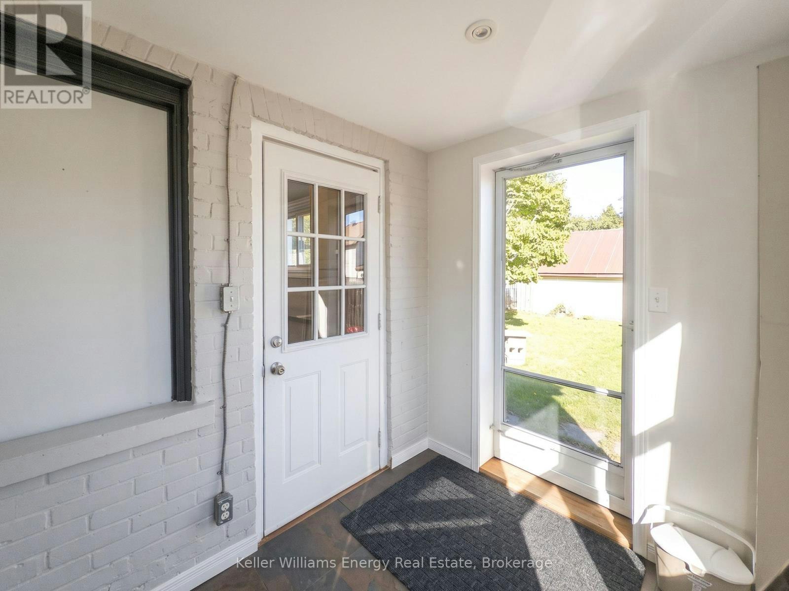 204 Gibb Street, Oshawa, ON, L1J 1Y7 - 13