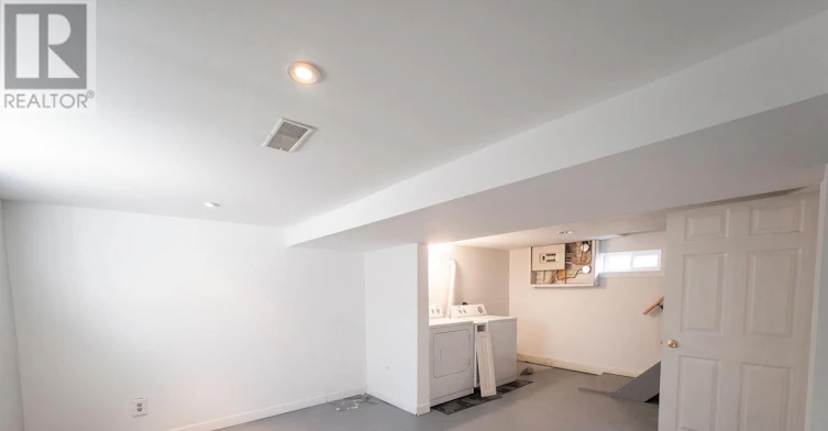204 Gibb Street, Oshawa, ON, L1J 1Y7 - 21