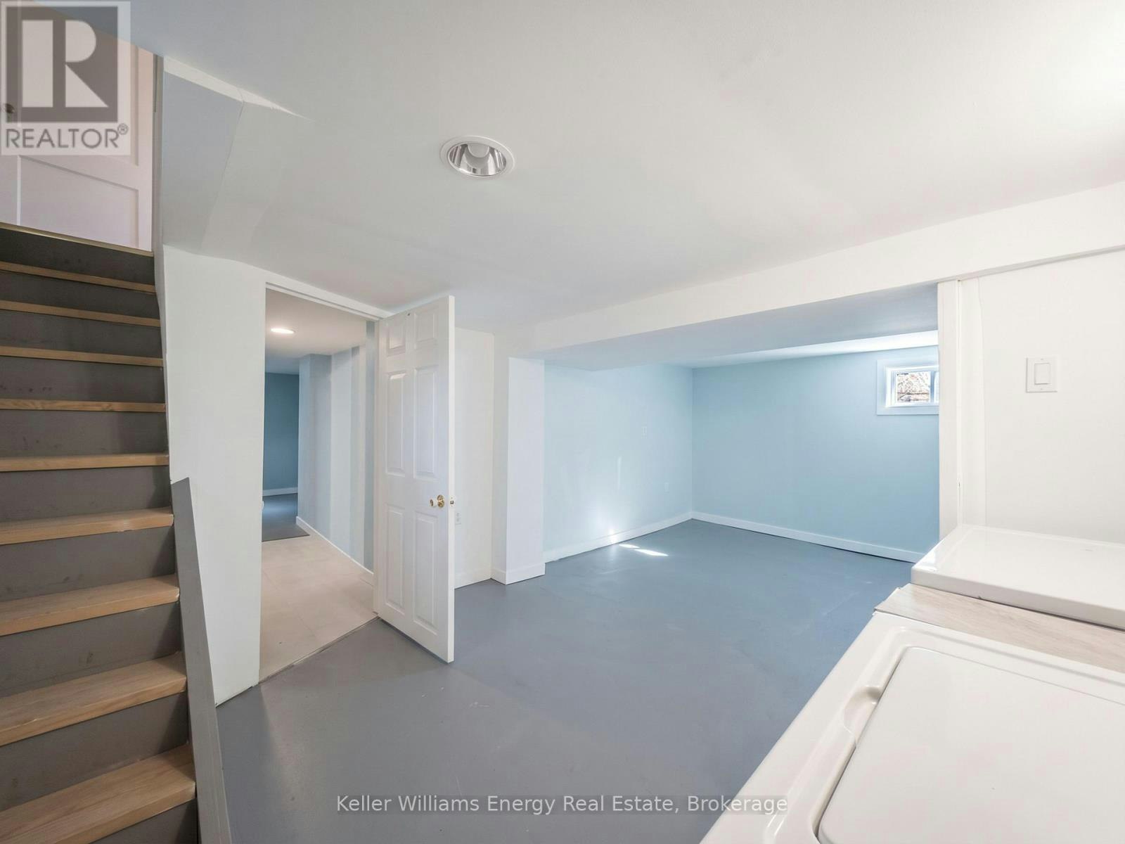 204 Gibb Street, Oshawa, ON, L1J 1Y7 - 20