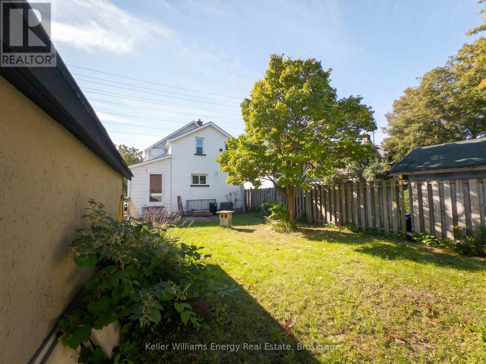 204 Gibb Street, Oshawa, ON, L1J 1Y7 - 23