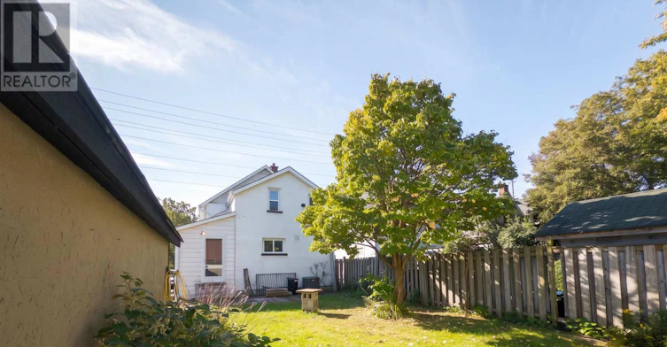 204 Gibb Street, Oshawa, ON, L1J 1Y7 - 23