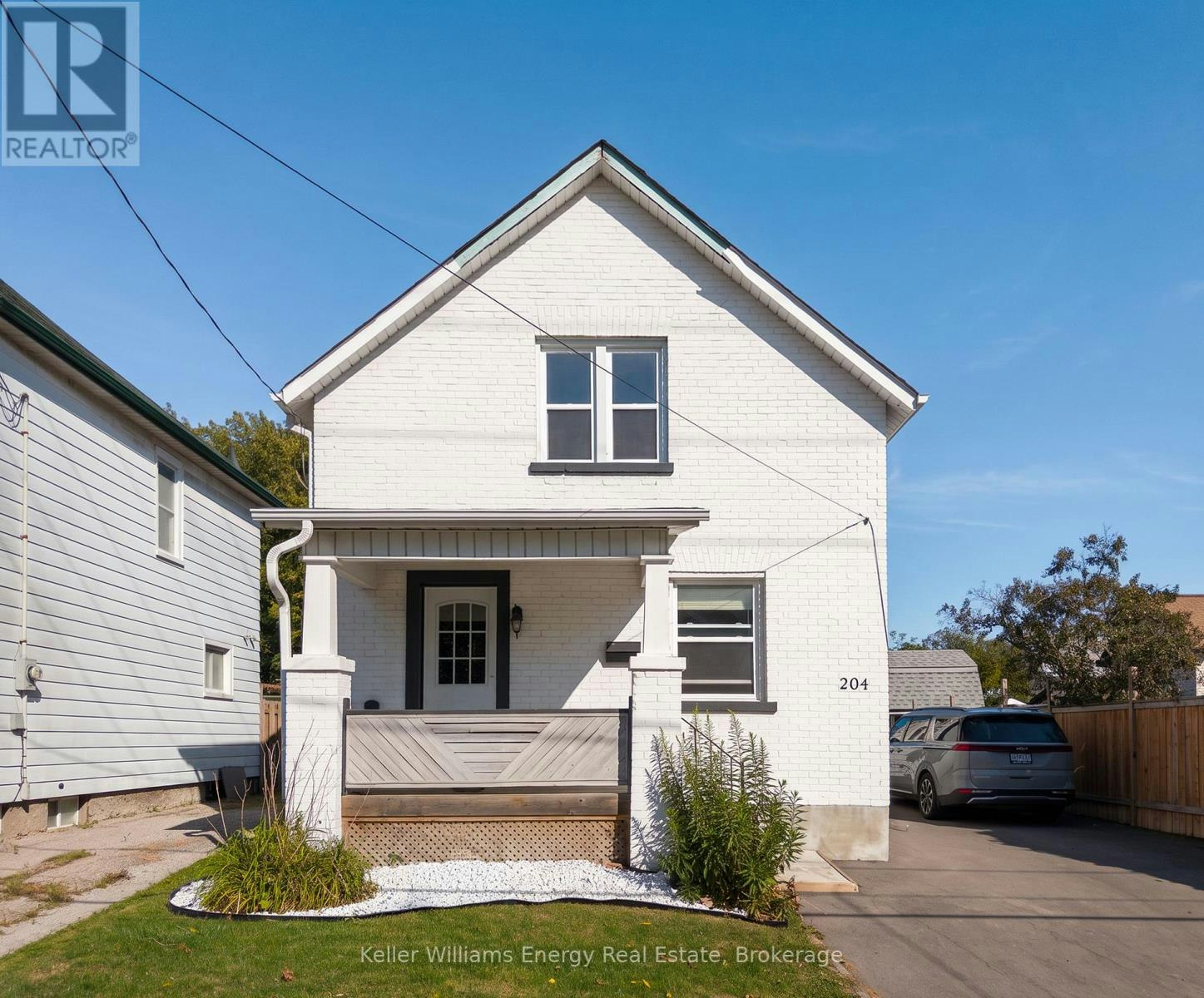 204 Gibb Street, Oshawa, ON, L1J 1Y7