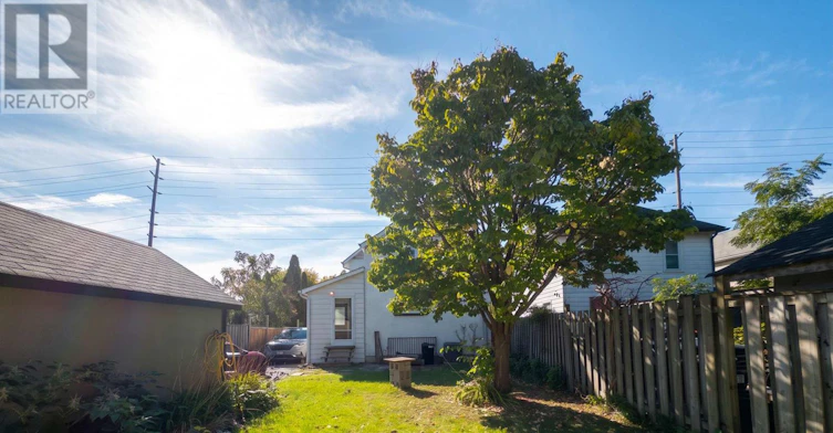 204 Gibb Street, Oshawa, ON, L1J 1Y7 - 22