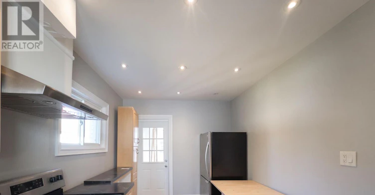 204 Gibb Street, Oshawa, ON, L1J 1Y7 - 5