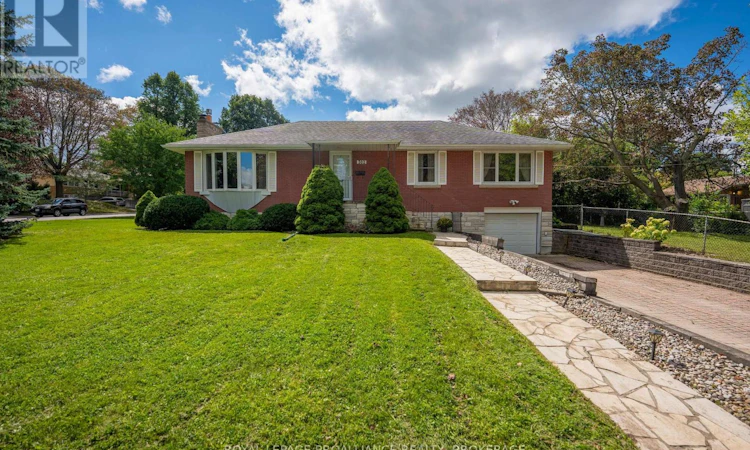 302 Arrowhead Place