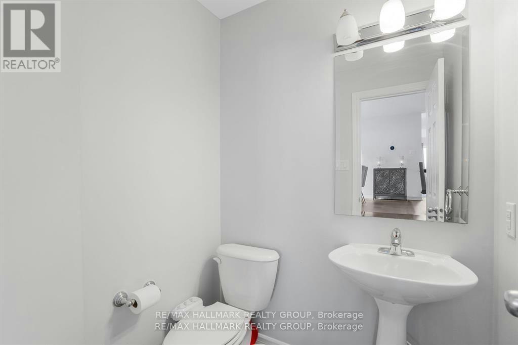 100 Lerta Way, Ottawa, ON, K4A 0W5 - 4