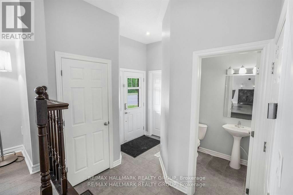100 Lerta Way, Ottawa, ON, K4A 0W5 - 3
