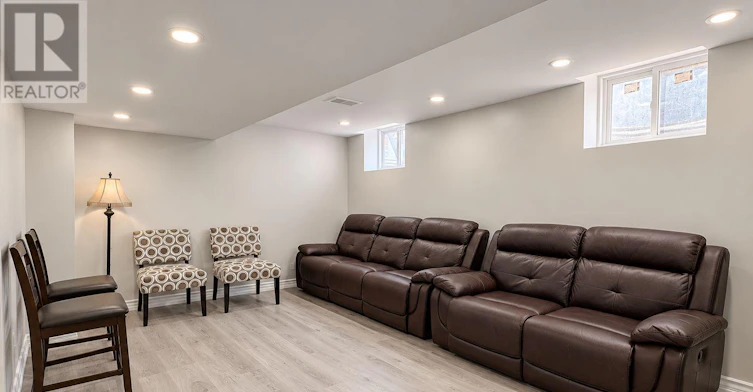 145 Harrongate Place, Whitby, ON, L1R 3E6 - 20