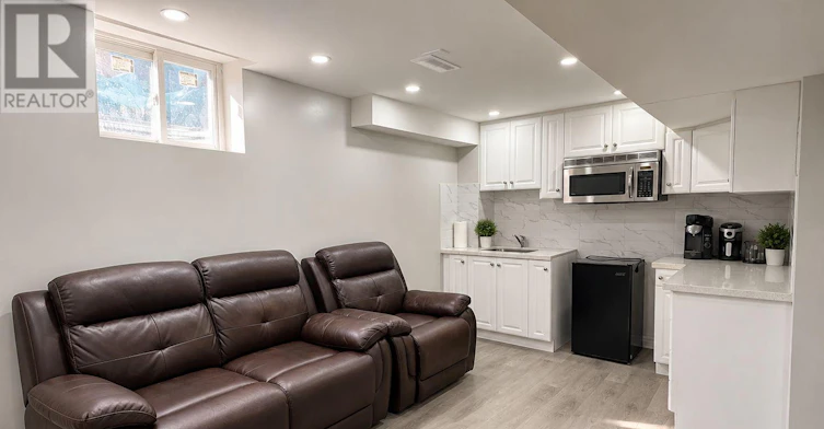 145 Harrongate Place, Whitby, ON, L1R 3E6 - 19