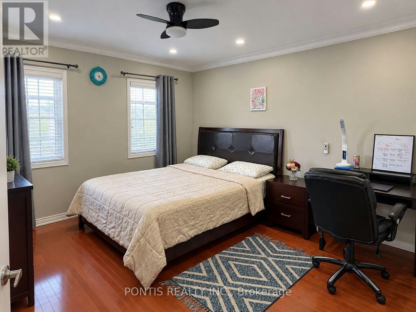 145 Harrongate Place, Whitby, ON, L1R 3E6 - 12