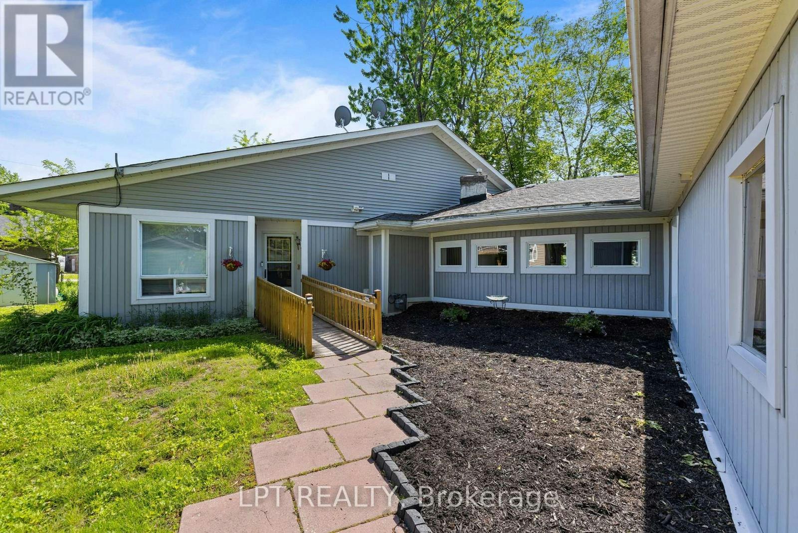 204A The Queensway S, Georgina, ON, L4P 2A6 - 7