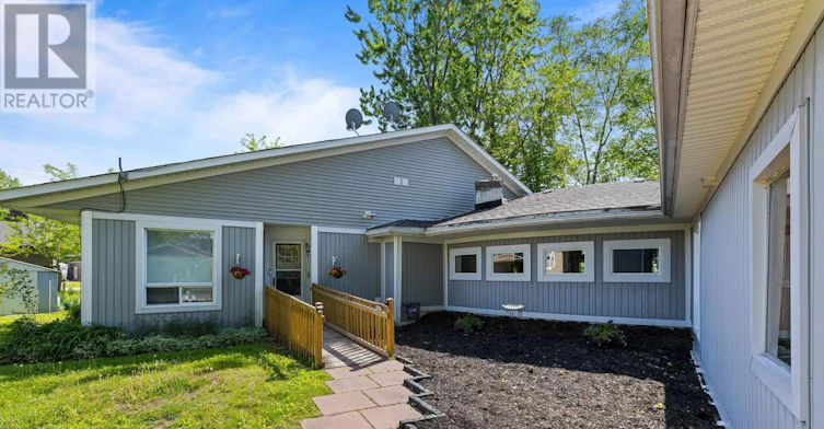204A The Queensway S, Georgina, ON, L4P 2A6 - 7