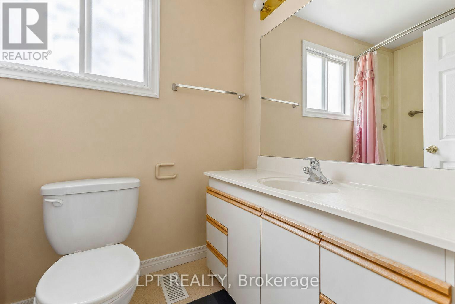 204A The Queensway S, Georgina, ON, L4P 2A6 - 10