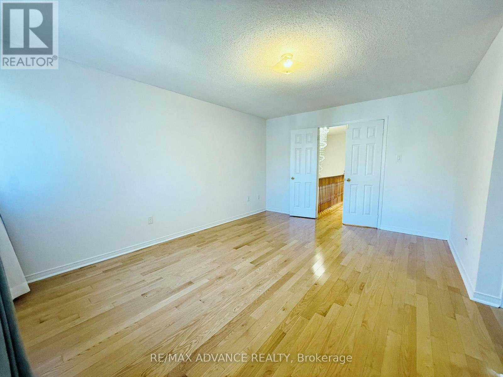 137 Laramie Crescent, Vaughan, ON, L6A 0R1 - 16