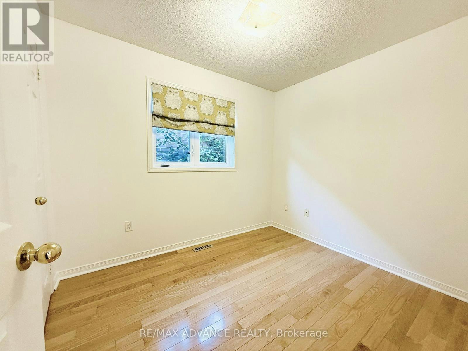 137 Laramie Crescent, Vaughan, ON, L6A 0R1 - 14