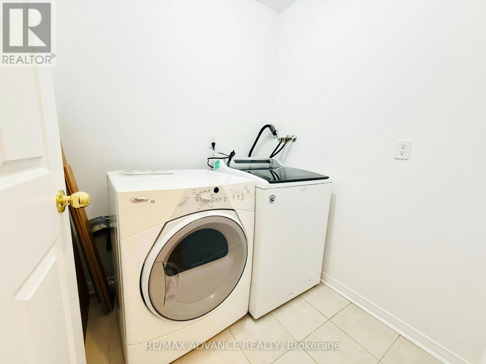 137 Laramie Crescent, Vaughan, ON, L6A 0R1 - 18