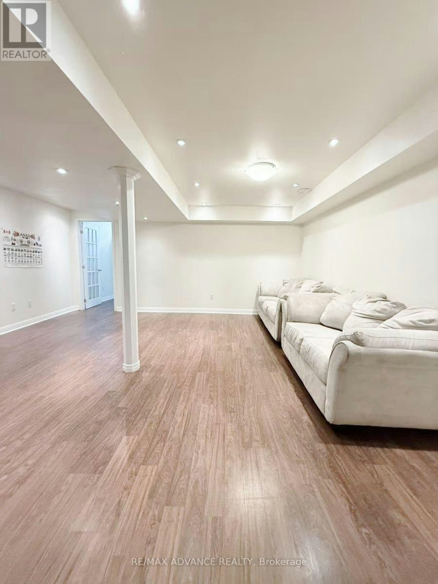 137 Laramie Crescent, Vaughan, ON, L6A 0R1 - 19