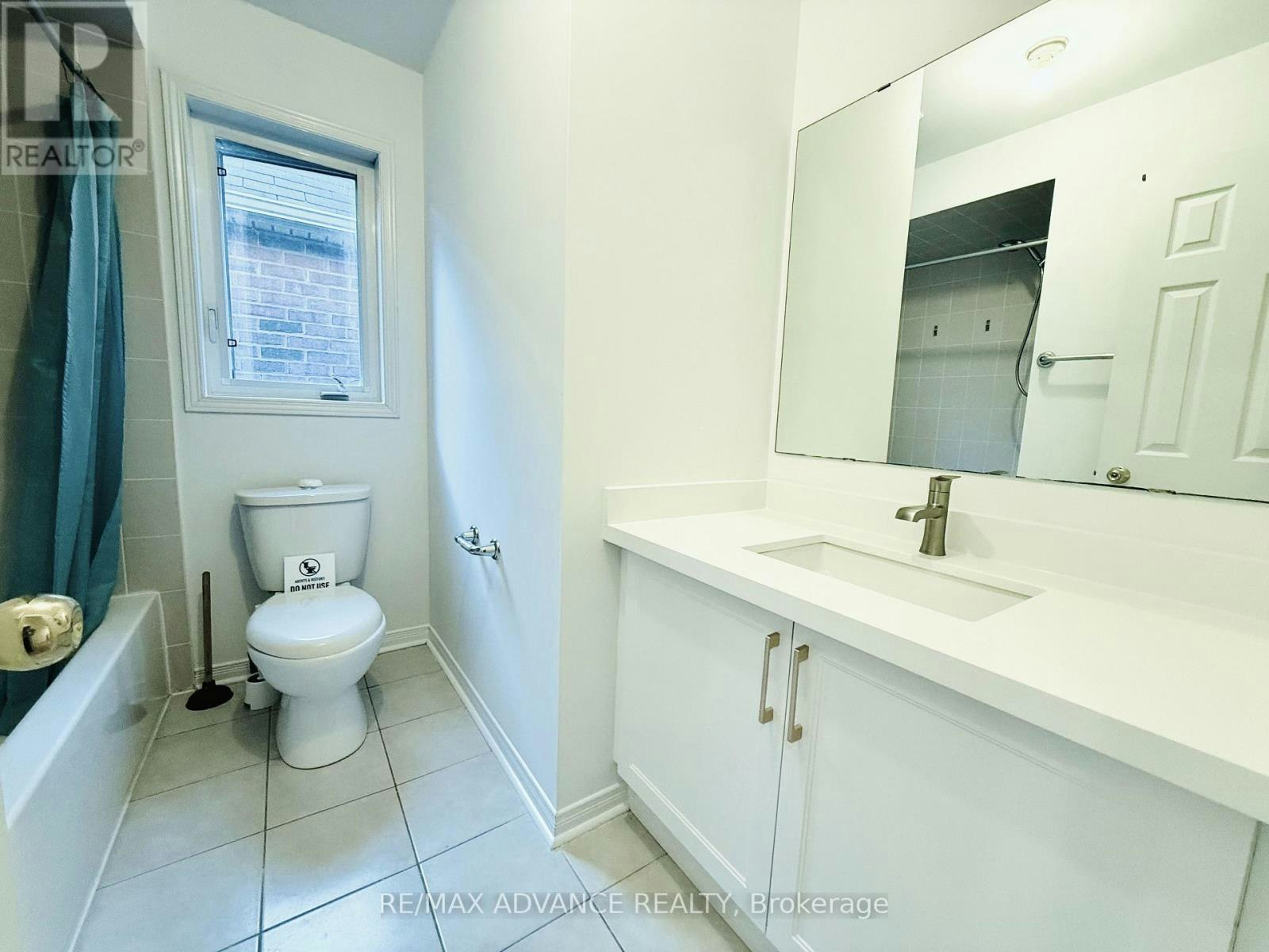 137 Laramie Crescent, Vaughan, ON, L6A 0R1 - 12