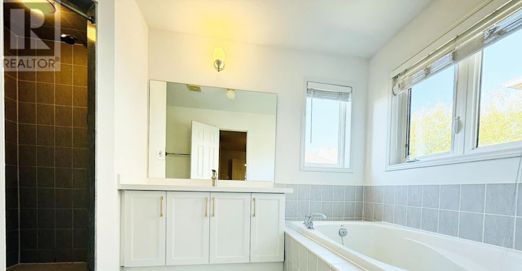 137 Laramie Crescent, Vaughan, ON, L6A 0R1 - 17