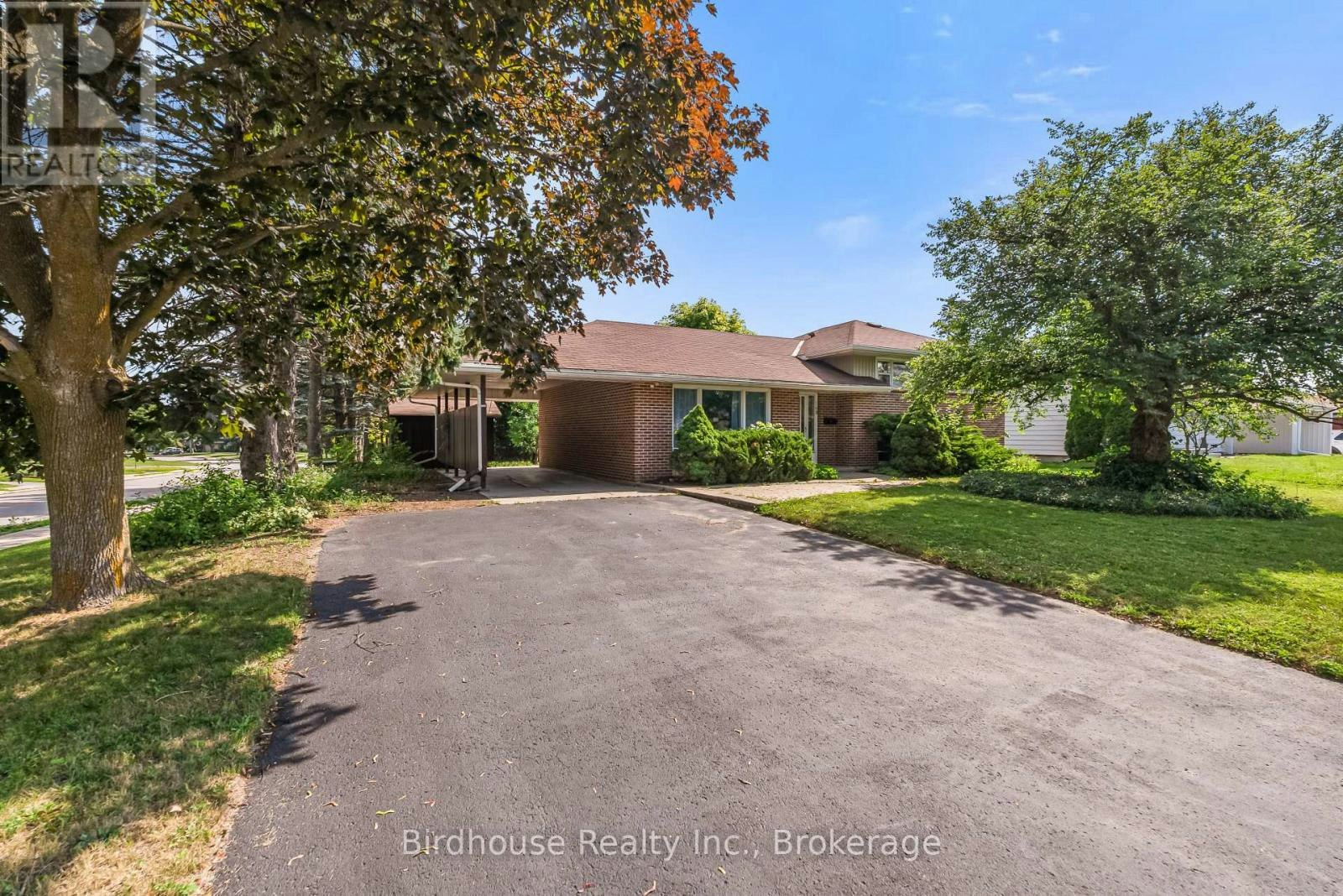168 Adelaide Street N, Kawartha Lakes, ON, K9V 4M6