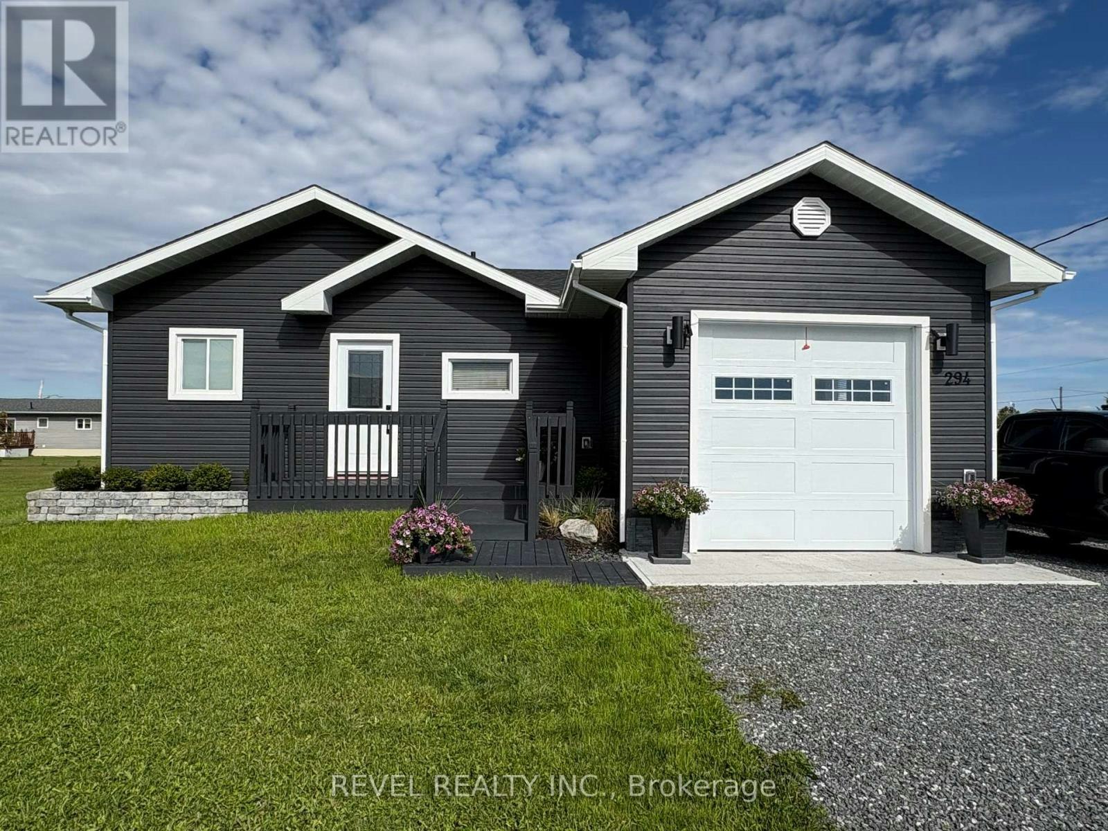 294 Chabot Crescent, Mattice-Val Côté, ON, P0L 1T0